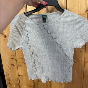 Wild Fable Women's Gray Ribbed Ruffle Trim Tee